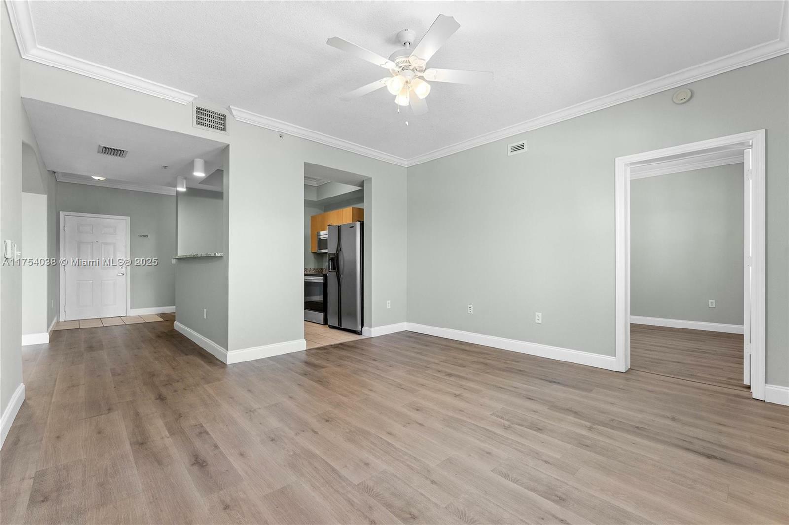 Property Photo:  533 NE 3rd Ave 304  FL 33301 