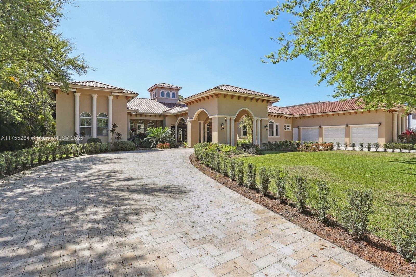 7480 SW 100th St  Pinecrest FL 33156 photo