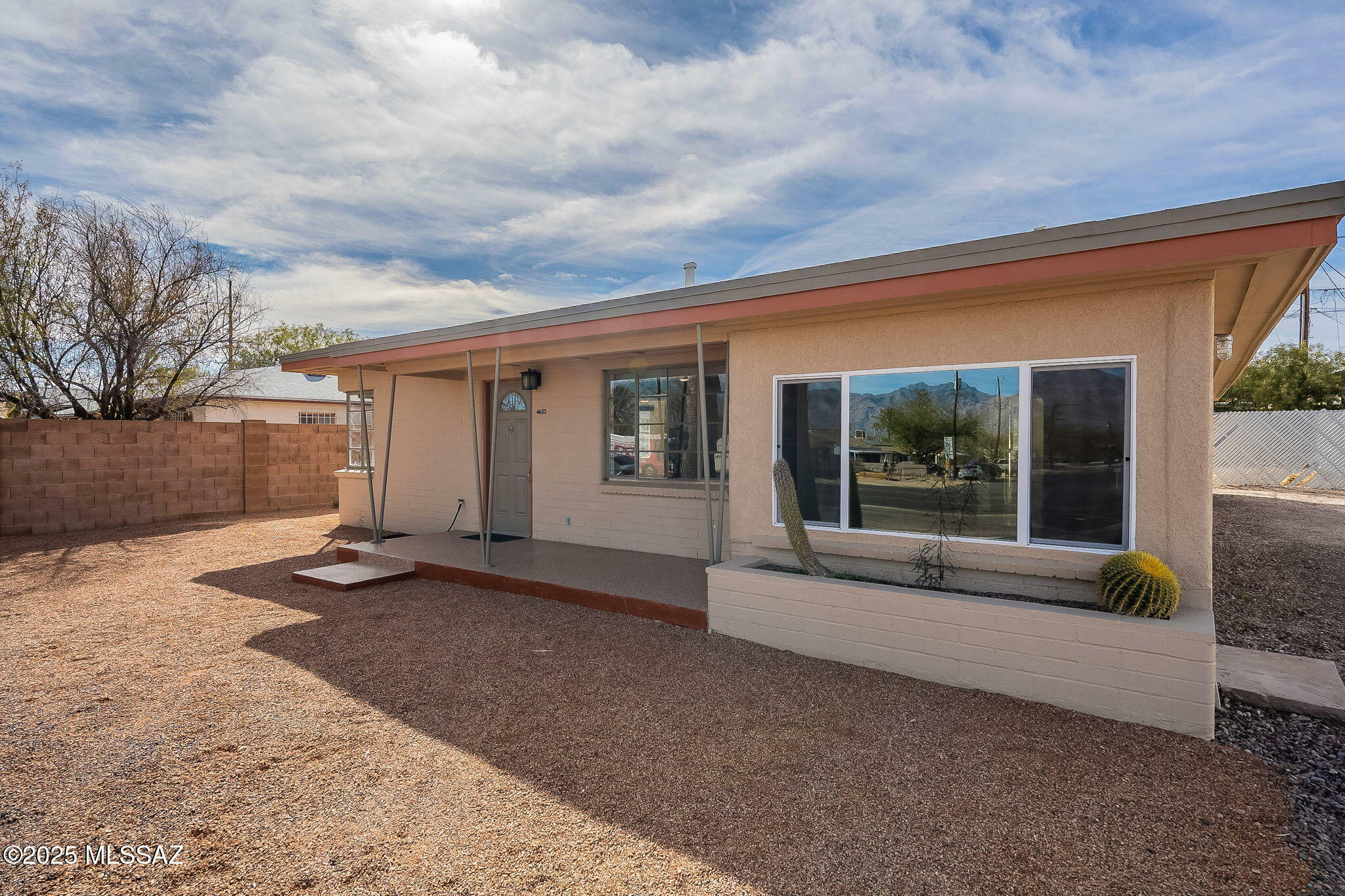 Property Photo:  4652 E 5th Street  AZ 85711 