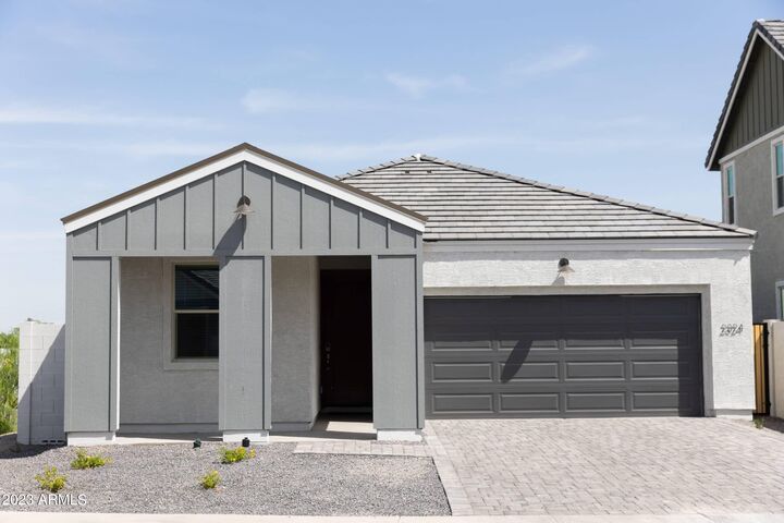 Property Photo: 5724 S Daisy Patch Place AZ 85040