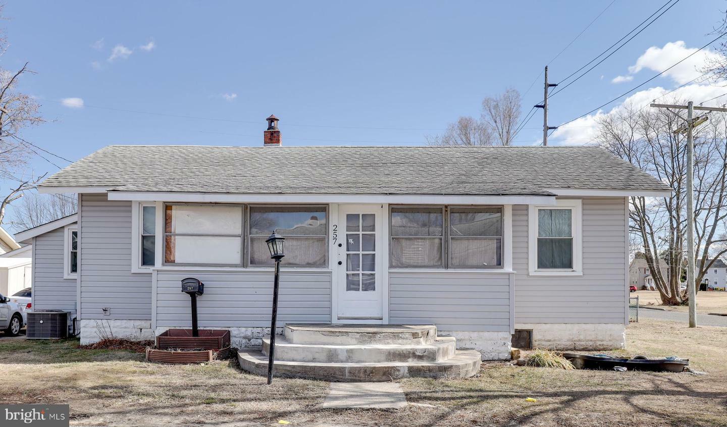 Property Photo: 257 H Street NJ 08069