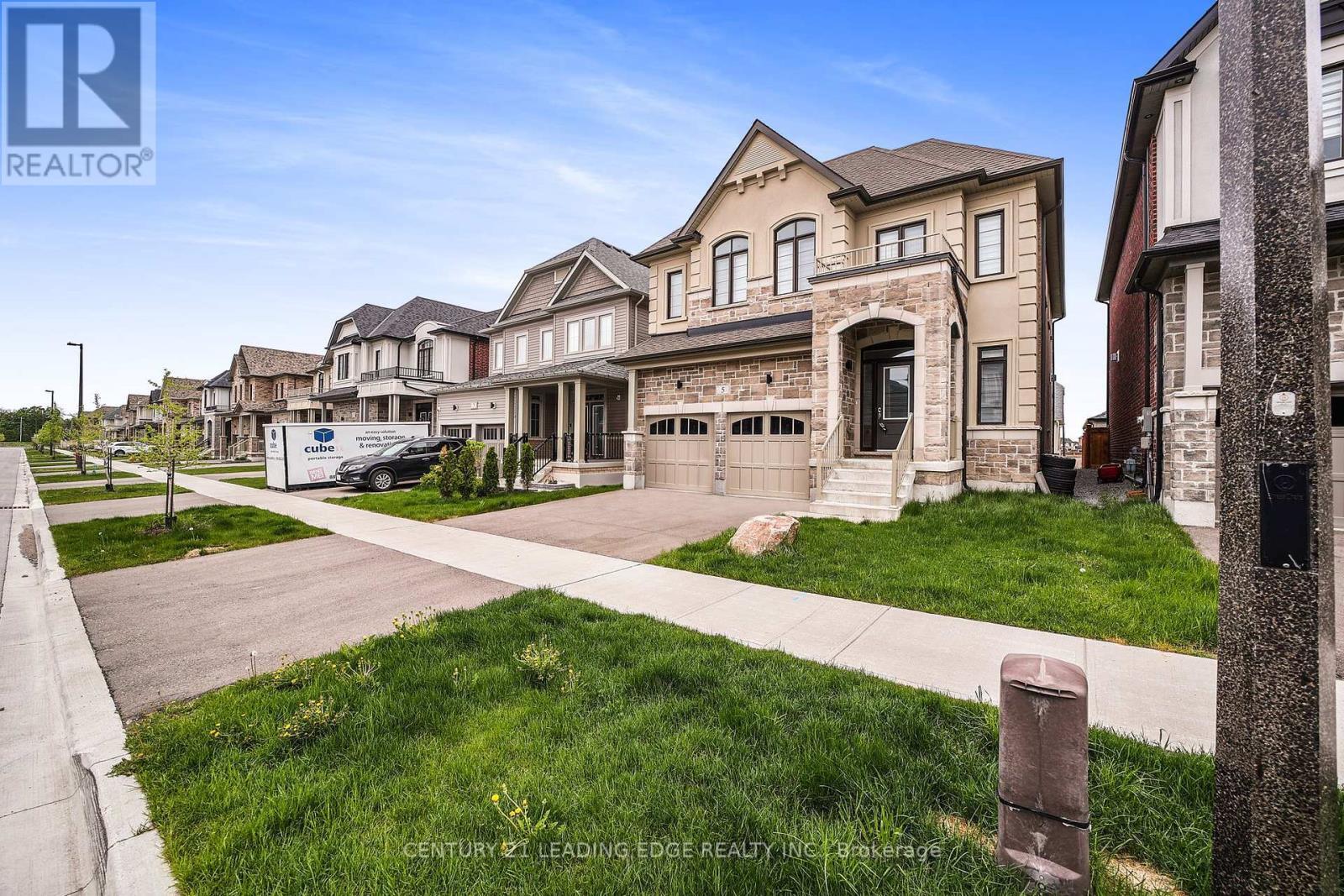 Property Photo: 5 Valleo Street ON L4P 0J8