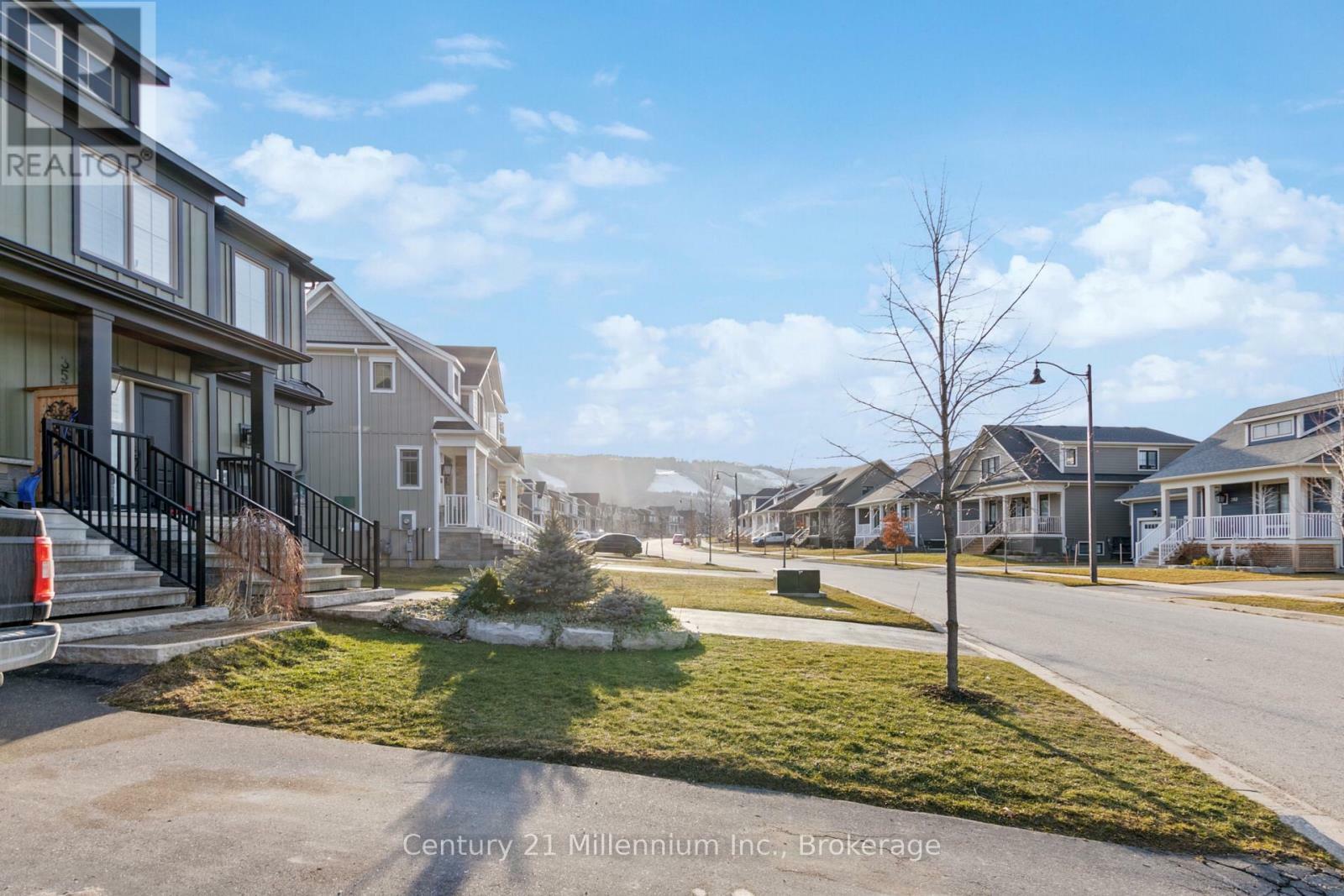 Property Photo: 359 Yellow Birch Crescent ON L9Y 0Y5
