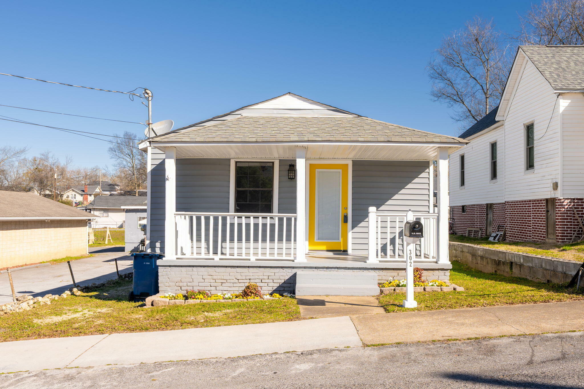 Property Photo:  302 E Gordon Avenue  GA 30741 