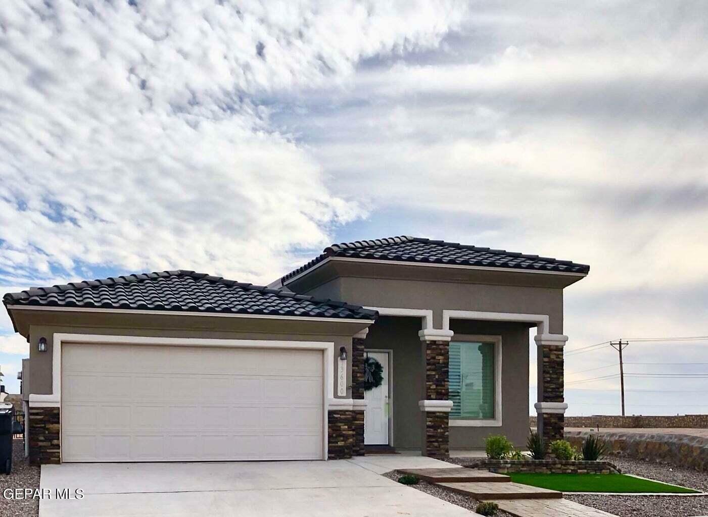 13825 Margaret Ponce Avenue  Horizon City TX 79928 photo