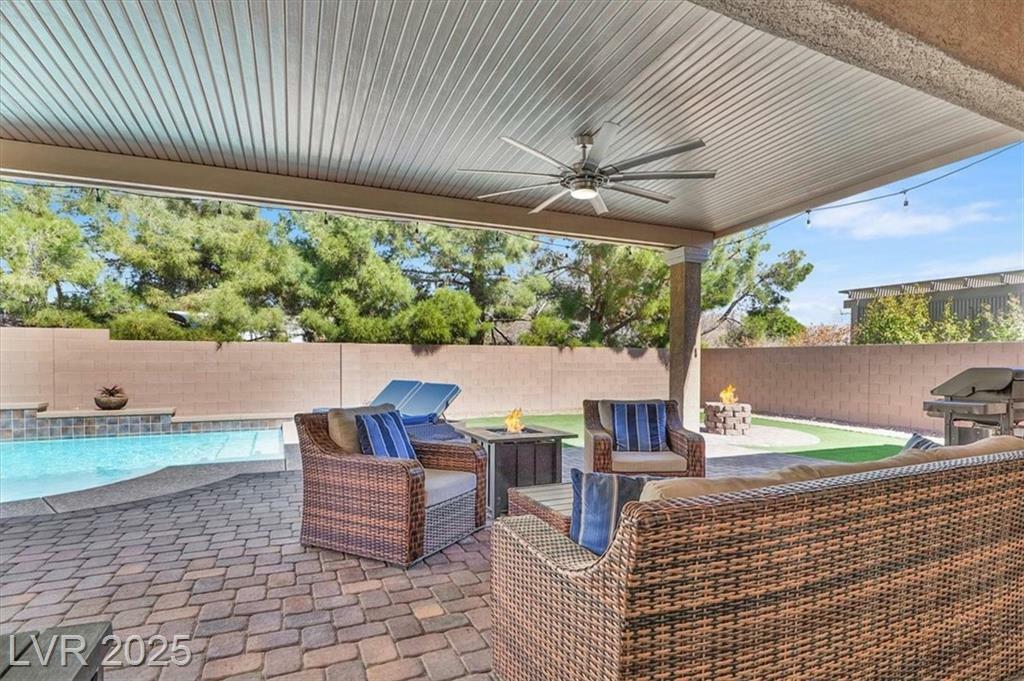 Property Photo: 7420 Zonal Avenue NV 89131