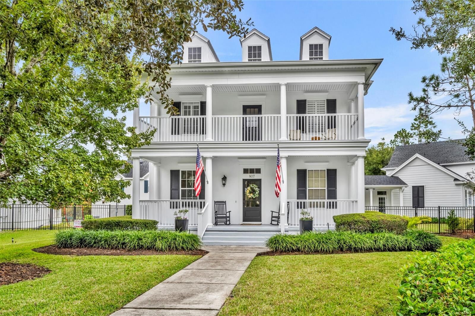 Property Photo: 807 Oak Shadows Road FL 34747