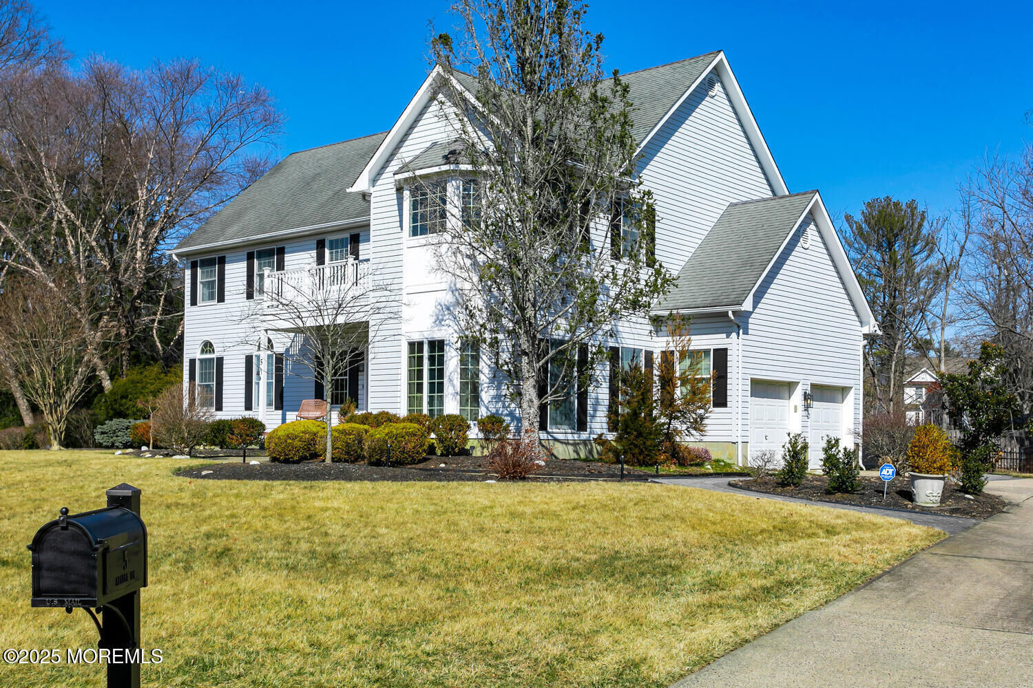 Property Photo:  5 Azalea Lane  NJ 07702 