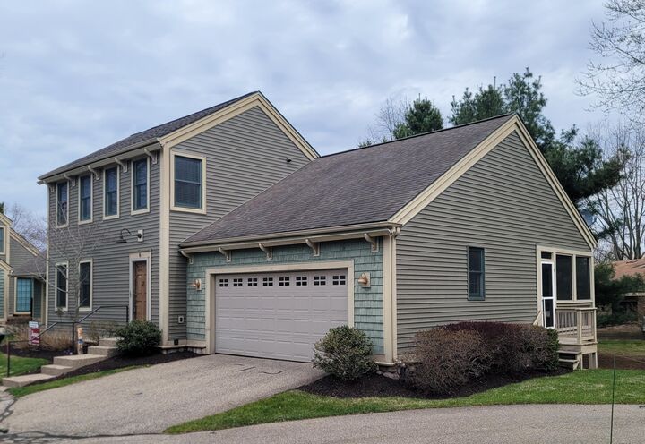 Property Photo:  6 Cider Hill Lane  MI 49406 