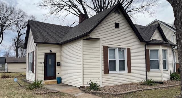Property Photo:  102 E Jefferson  IL 62269 