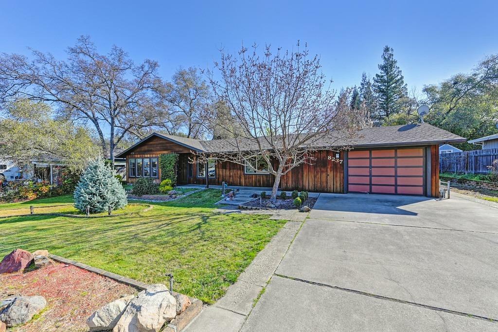 Property Photo: 8237 E Granite Drive CA 95746