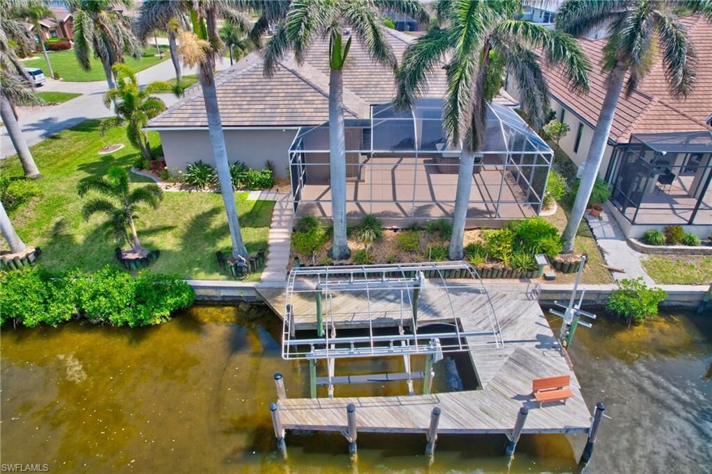 Property Photo:  4402 SW 12th Pl  FL 33914 