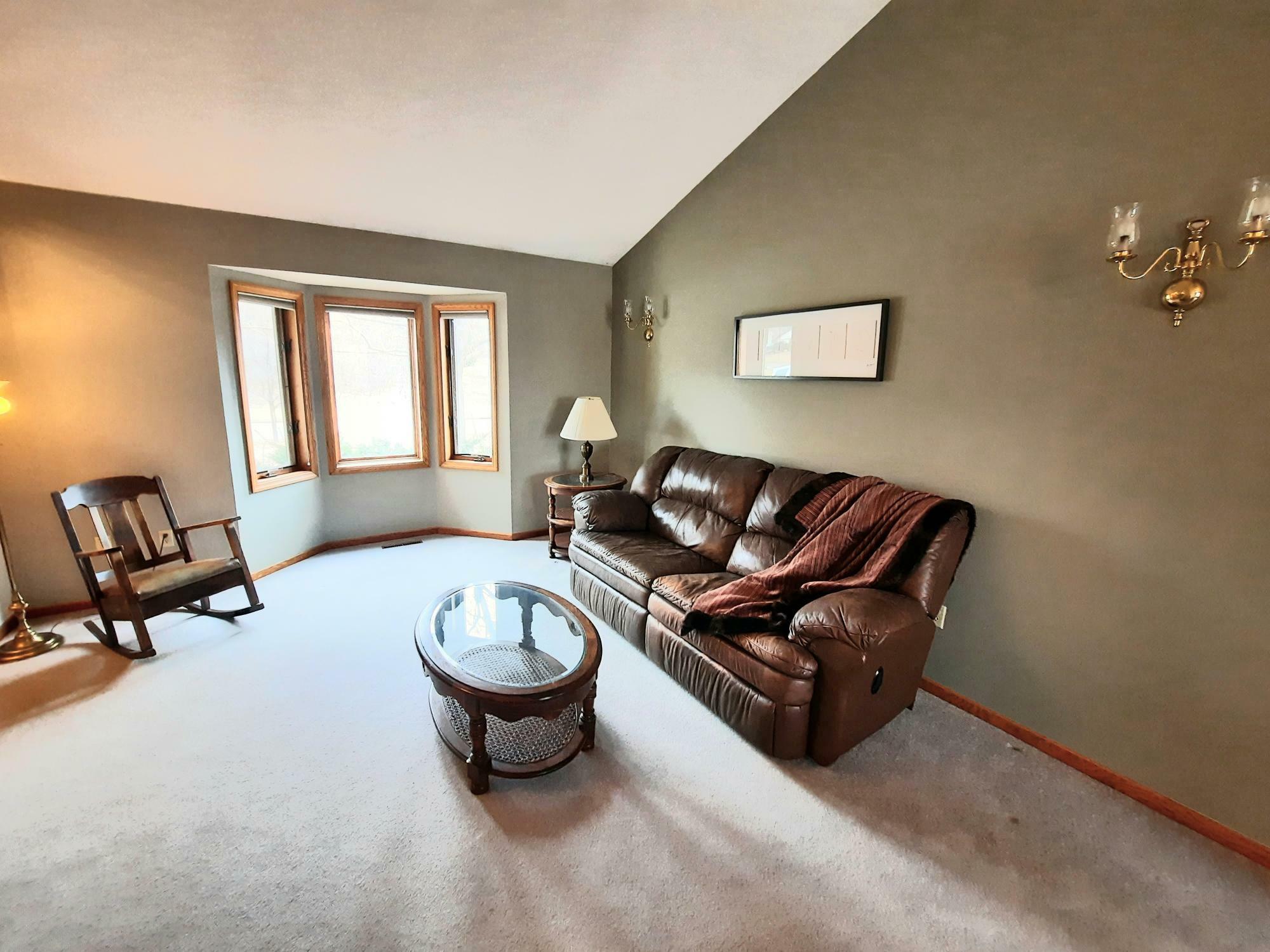 Property Photo:  15813 Garden View Drive  MN 55124 