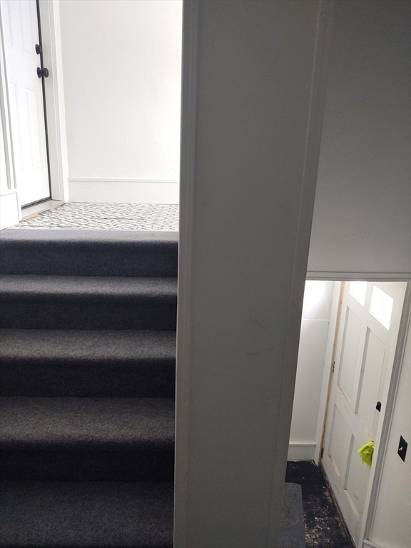 Property Photo:  62 Kilbourn Rd 2  MA 01523 