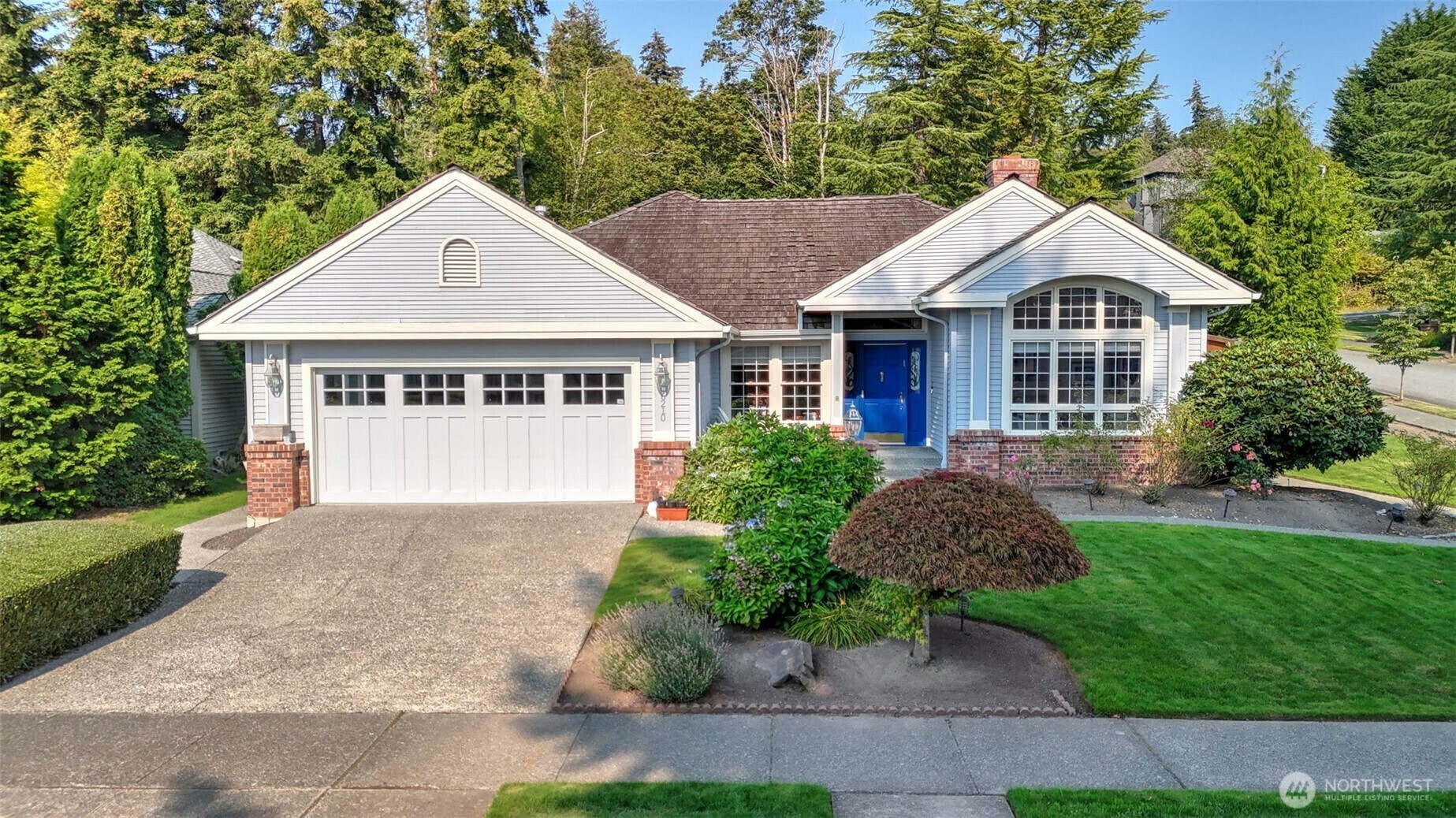 Property Photo: 6210 139th Place SE WA 98006