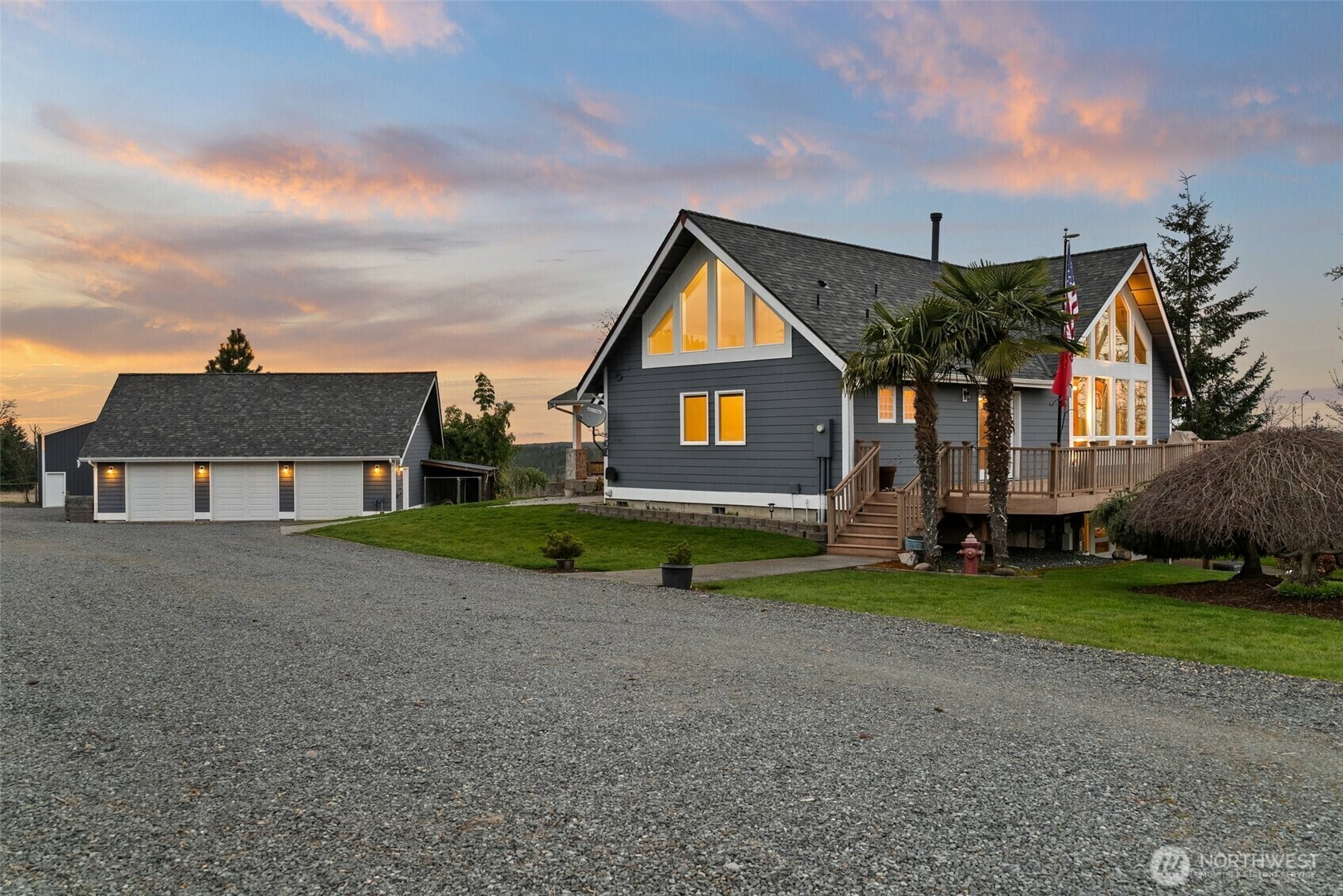Property Photo: 44010 14th Avenue E WA 98328
