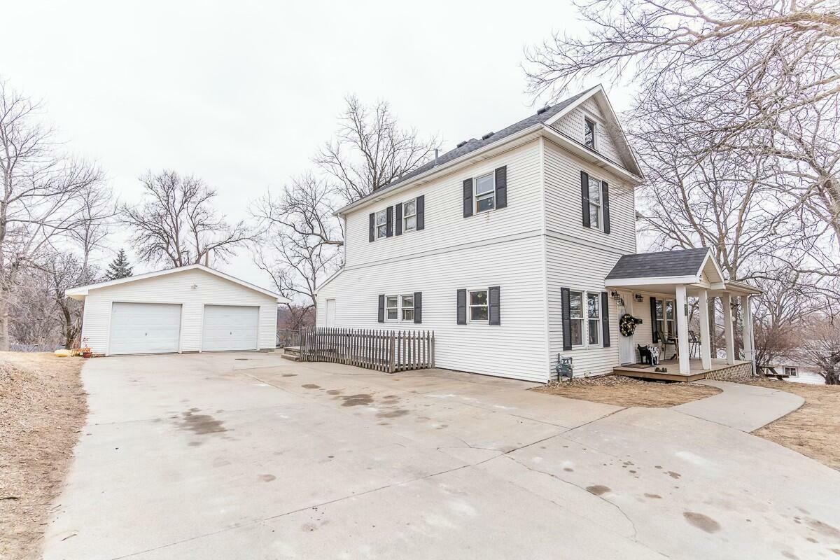 Property Photo:  202 4th  Street  IA 51534 