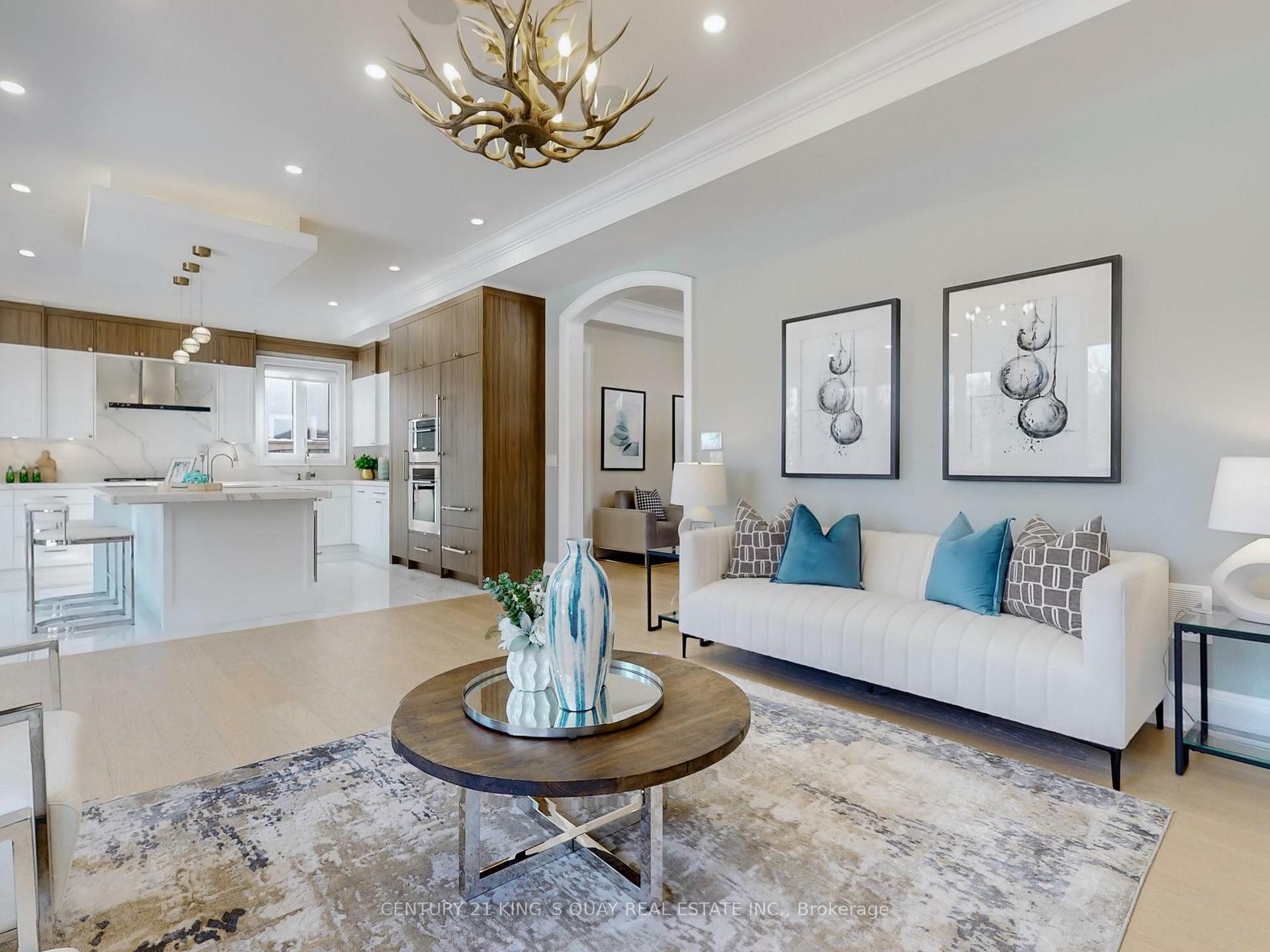 Property Photo: 41 Lillian Avenue ON L3T 4N5