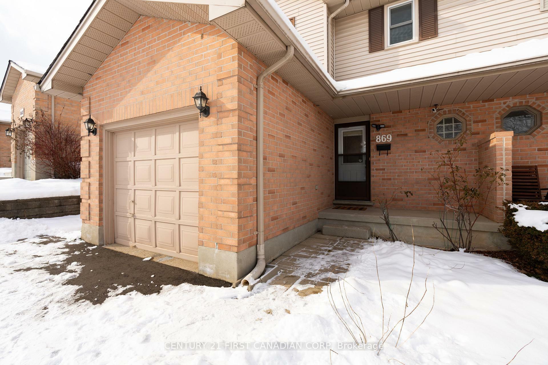 Property Photo: 869 Shelborne Street ON N5Z 5A7