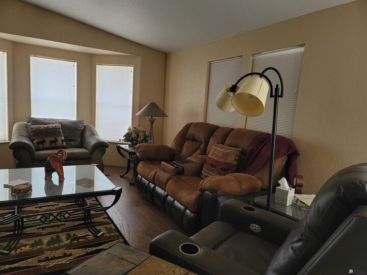 Property Photo: 12544 S Ironwood Dr AZ 85367
