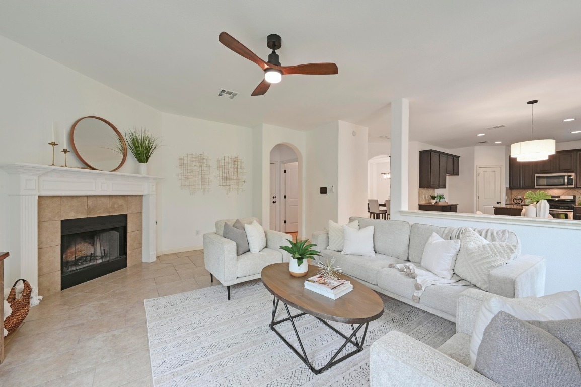 Property Photo: 2304 Sully Creek Drive TX 78748