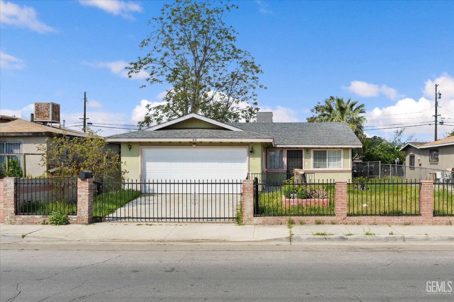 Property Photo: 30 S Owens Street CA 93307