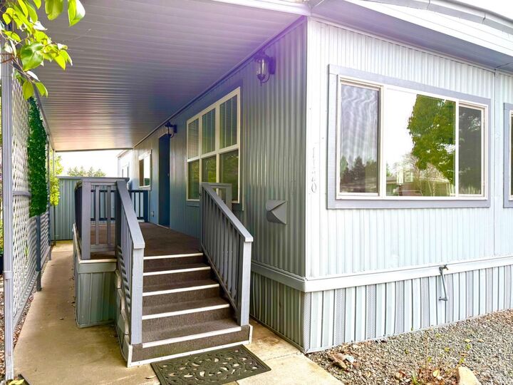 Property Photo:  1120 Dale Court  CA 95401 