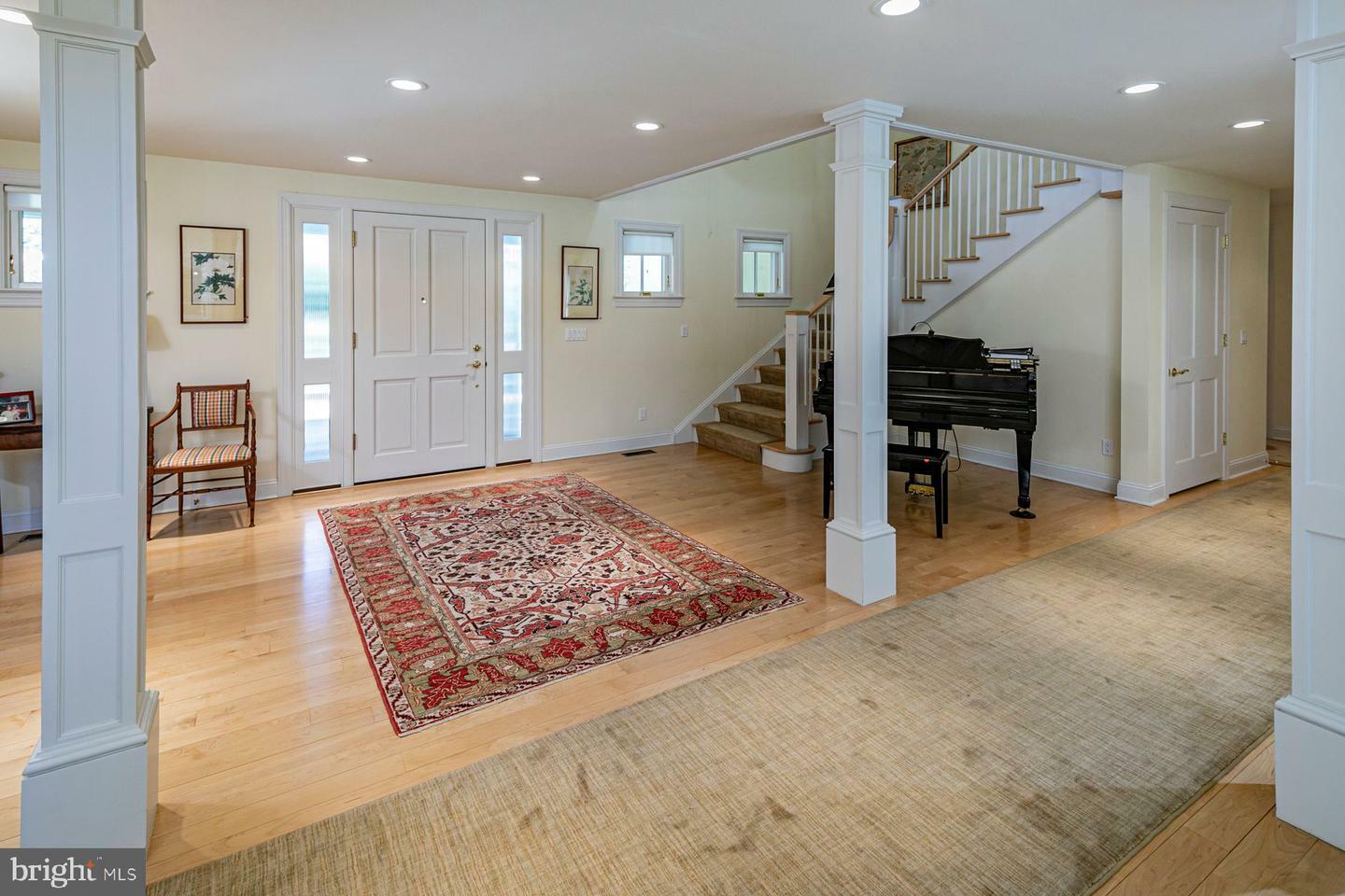 Property Photo:  7 Foxcroft Drive  NJ 08540 