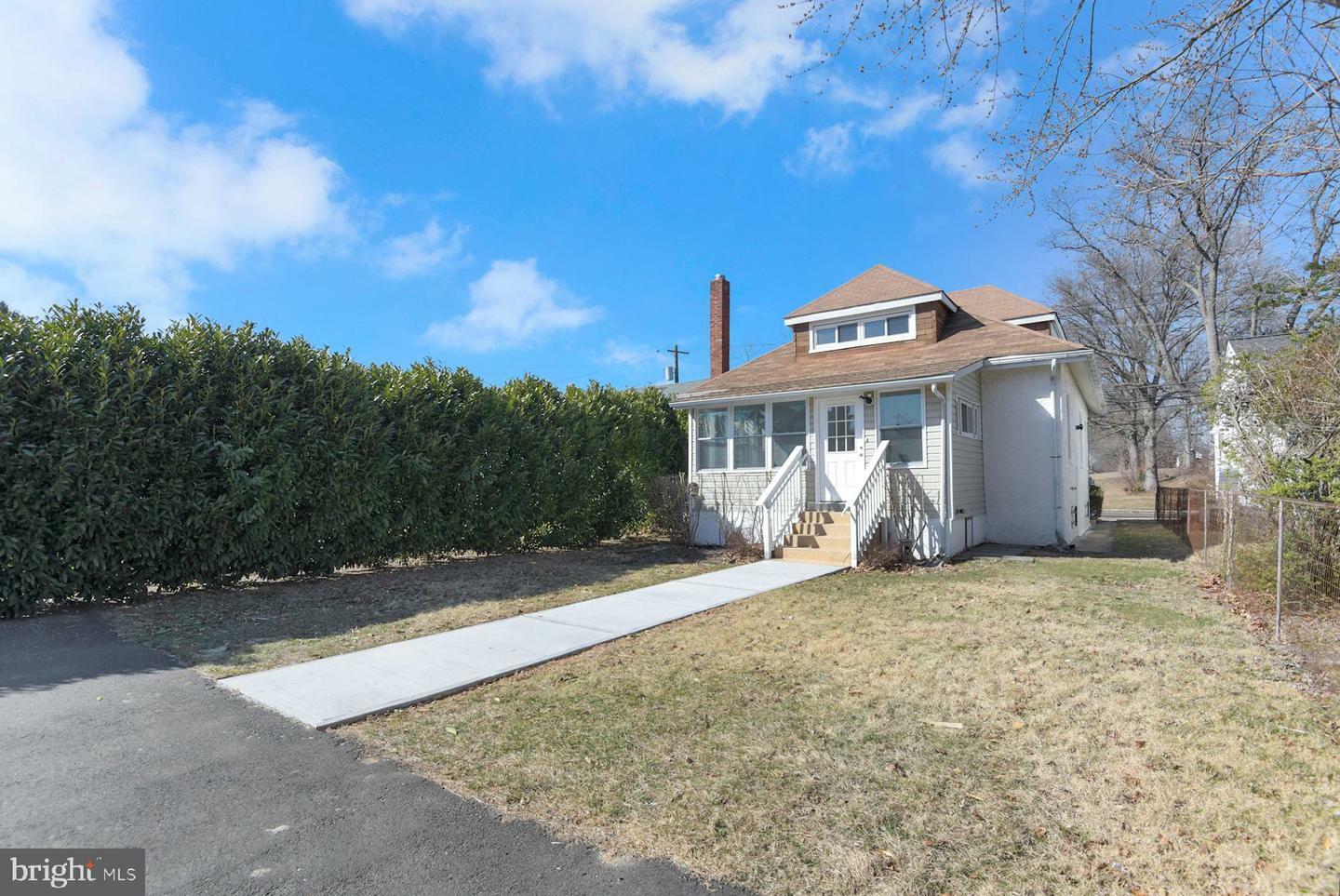 Property Photo:  1740 Prospect Street  NJ 08638 