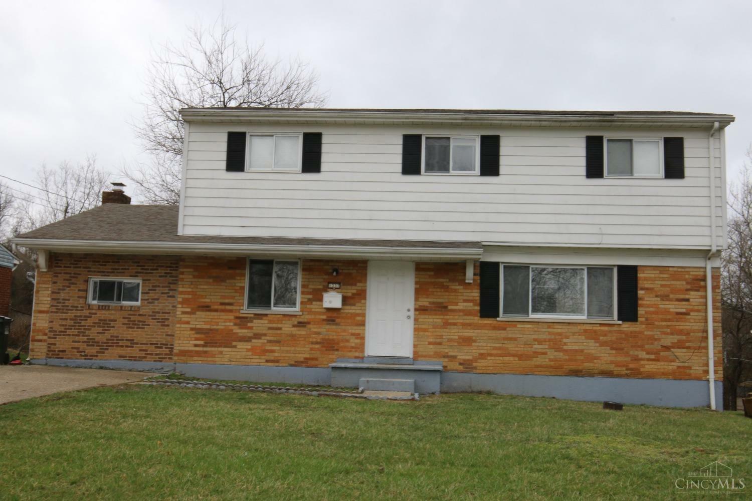 Property Photo: 1337 Meredith Drive OH 45231
