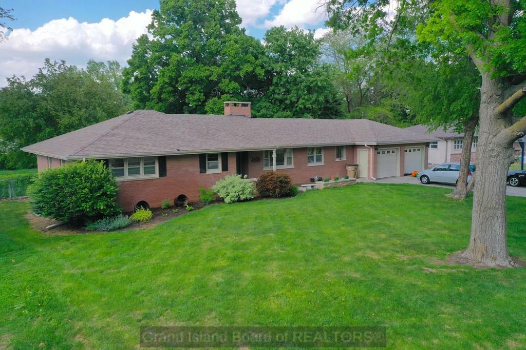Property Photo: 2426 Pioneer NE 68801