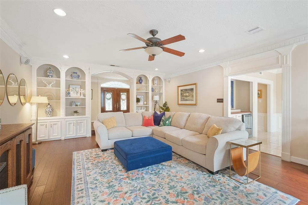 Property Photo: 403 Sandy Bluff TX 77079