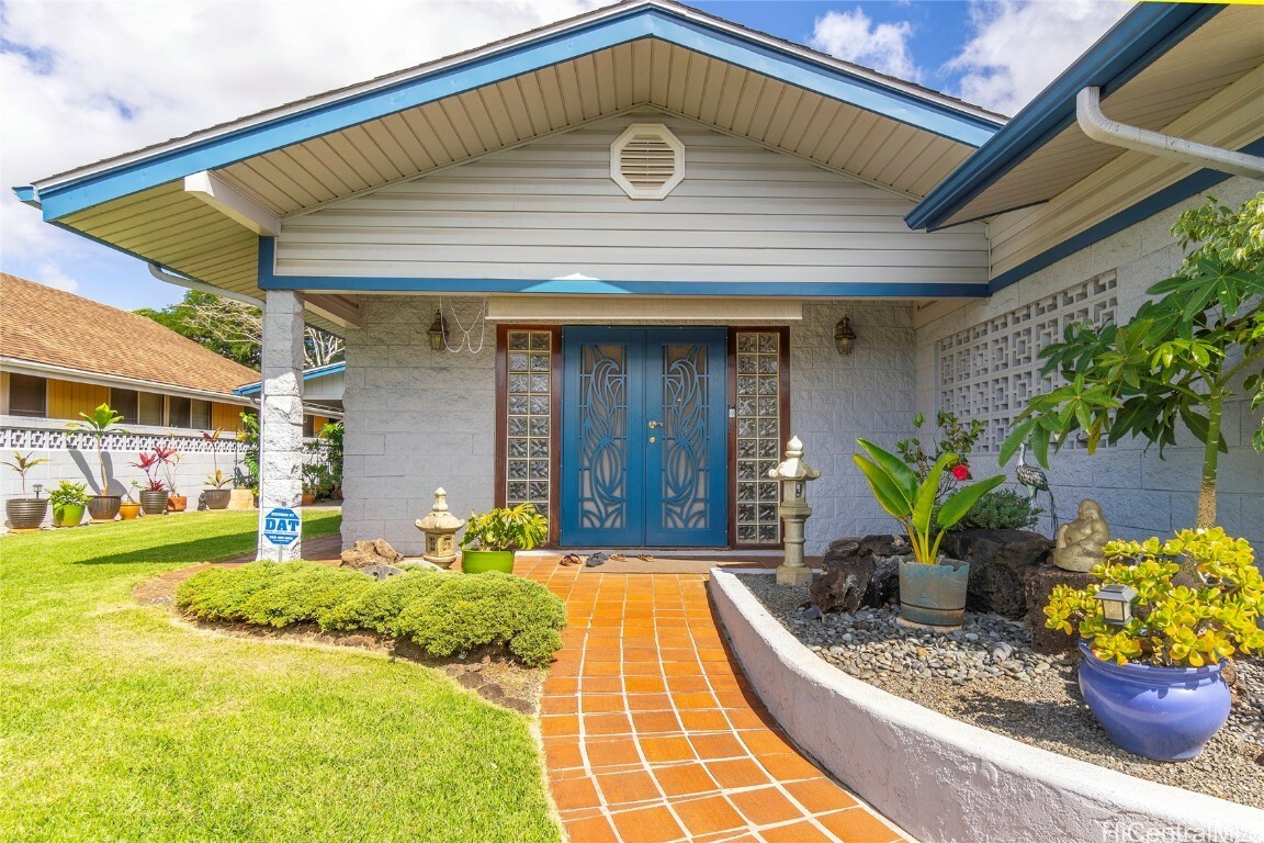 Property Photo: 95-228 Auhaele Loop HI 96789
