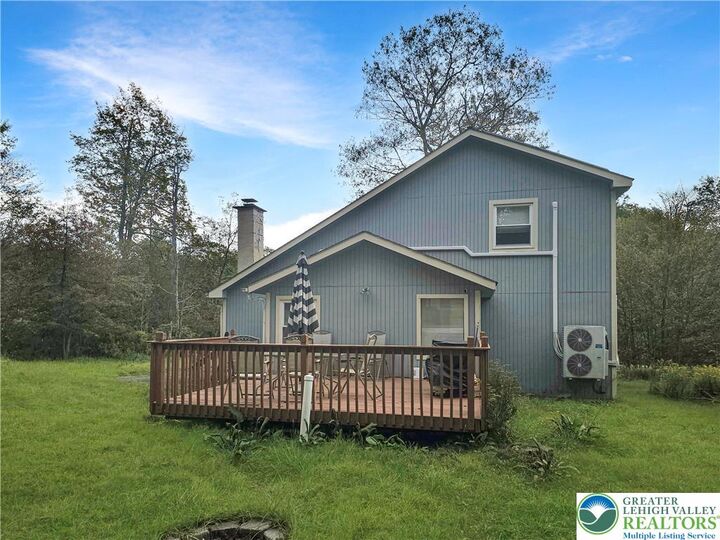 Property Photo:  2144 Onondaga Way  PA 18466 
