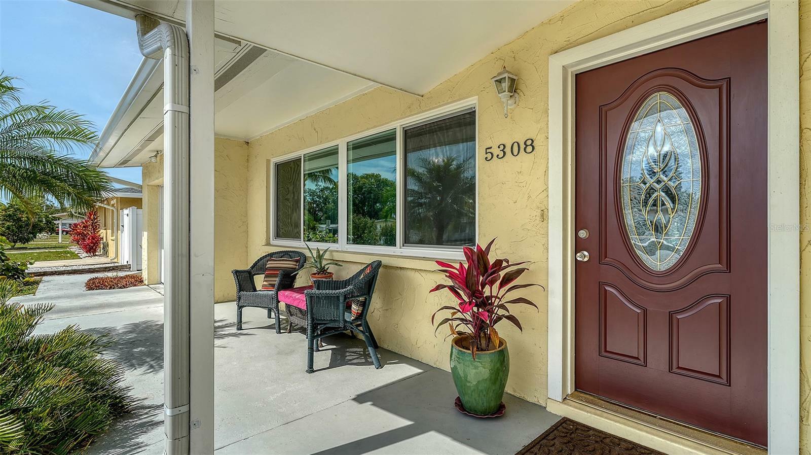 Property Photo: 5308 39th Avenue W FL 34209