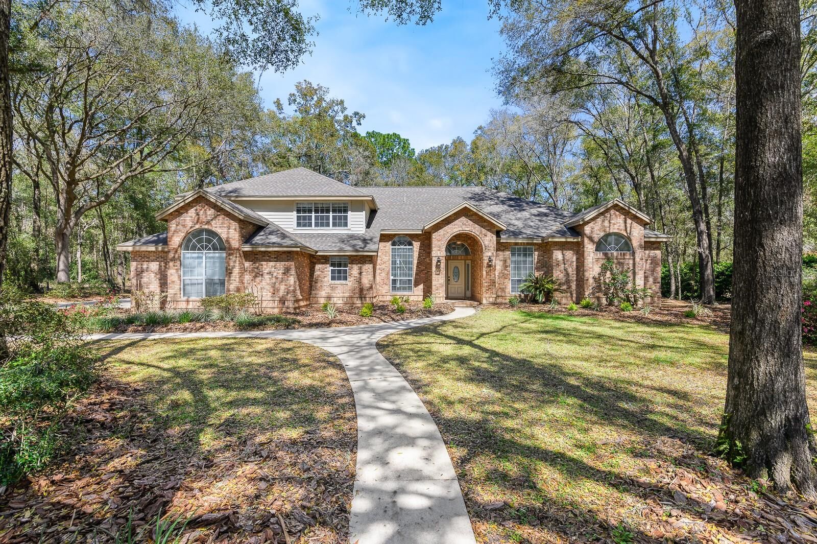 Property Photo:  10606 SW 41st Place  FL 32608 