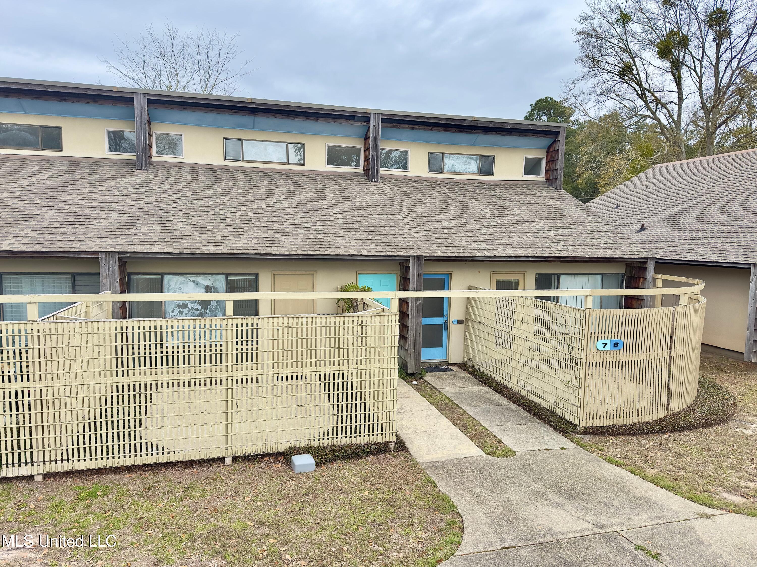Property Photo:  828 Oakleigh Avenue  MS 39507 