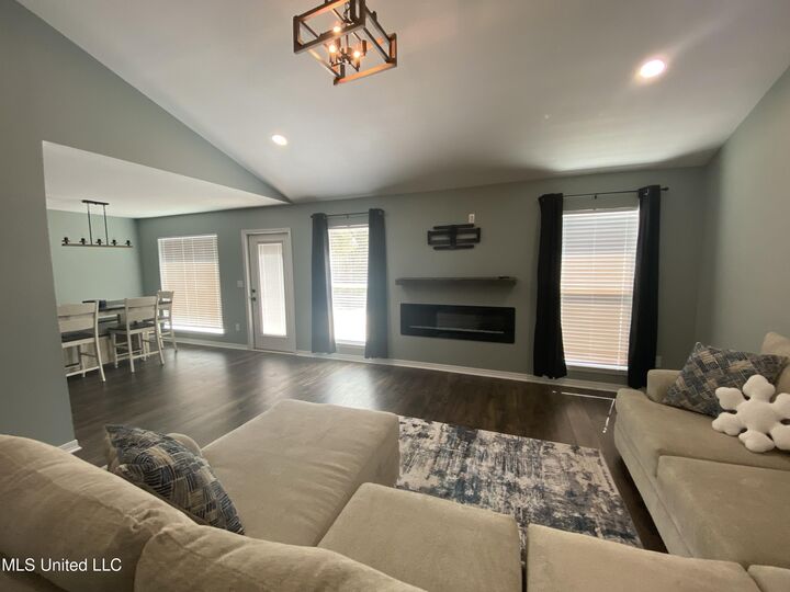 Property Photo:  2501 Shelby Lane  MS 39564 