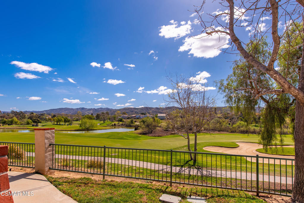 Property Photo:  422 Country Club Drive B  CA 93065 