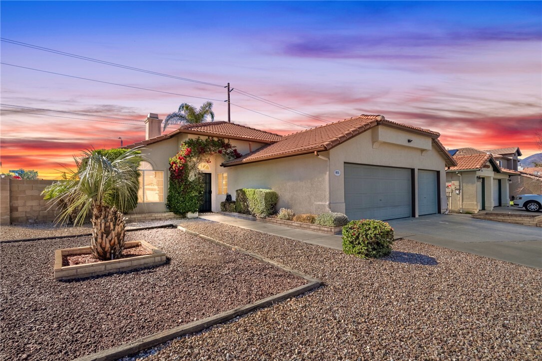 Property Photo: 813 Pike Drive CA 92544