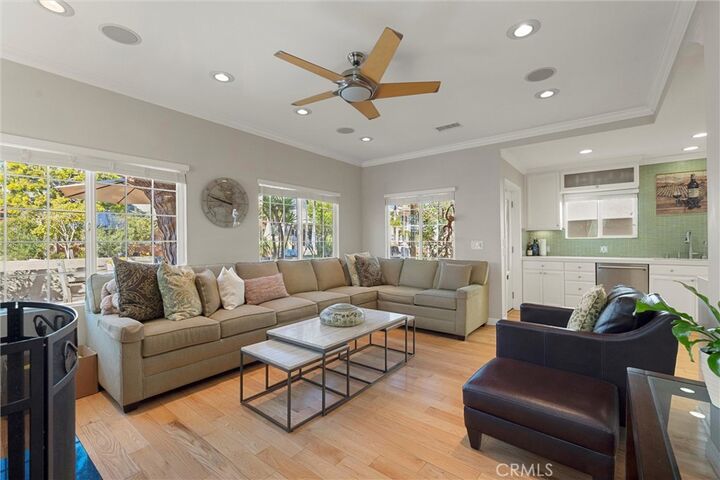 Property Photo: 66 16th Street CA 90254