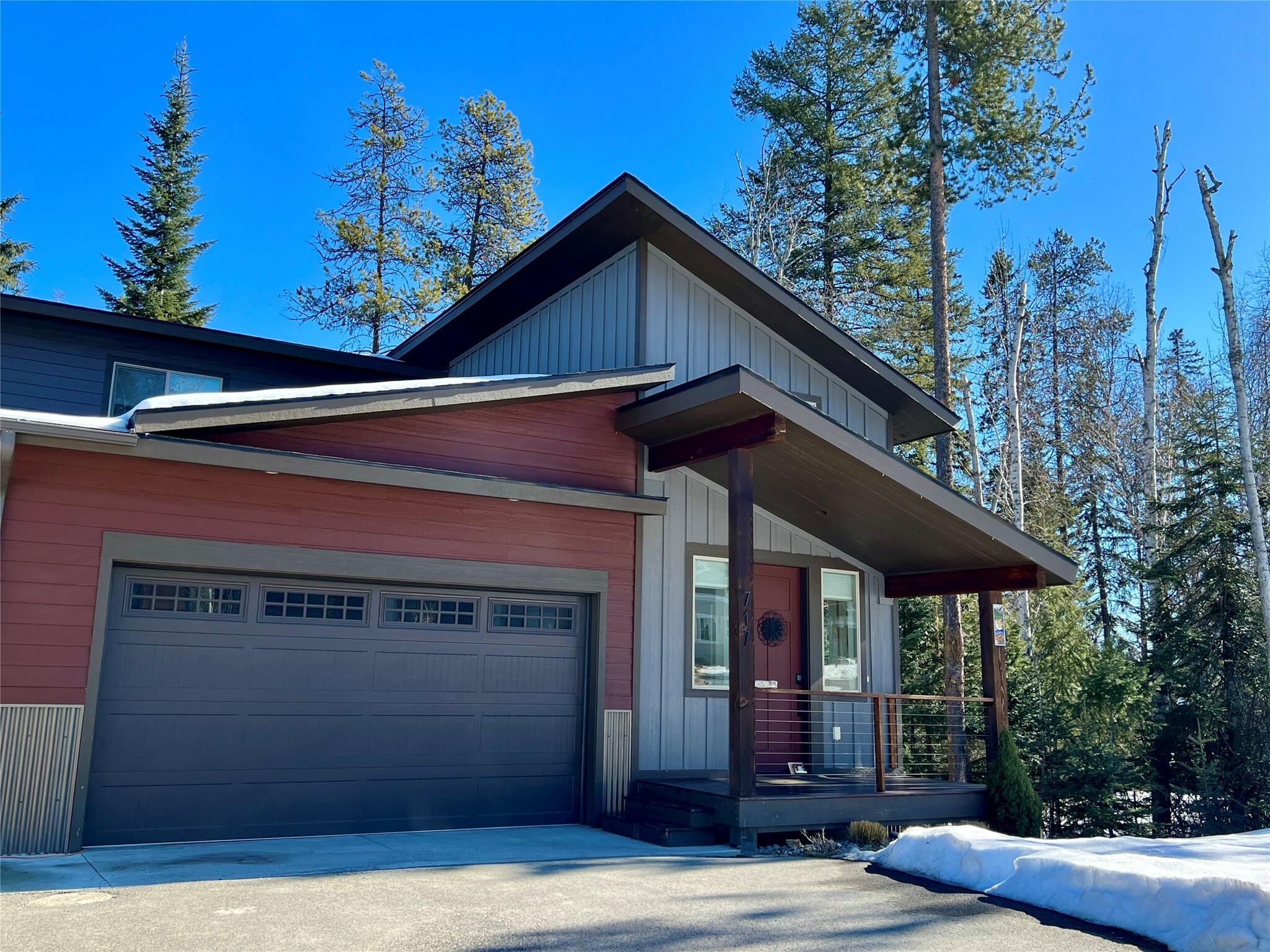 Property Photo:  717 Ice House Road  MT 59937 