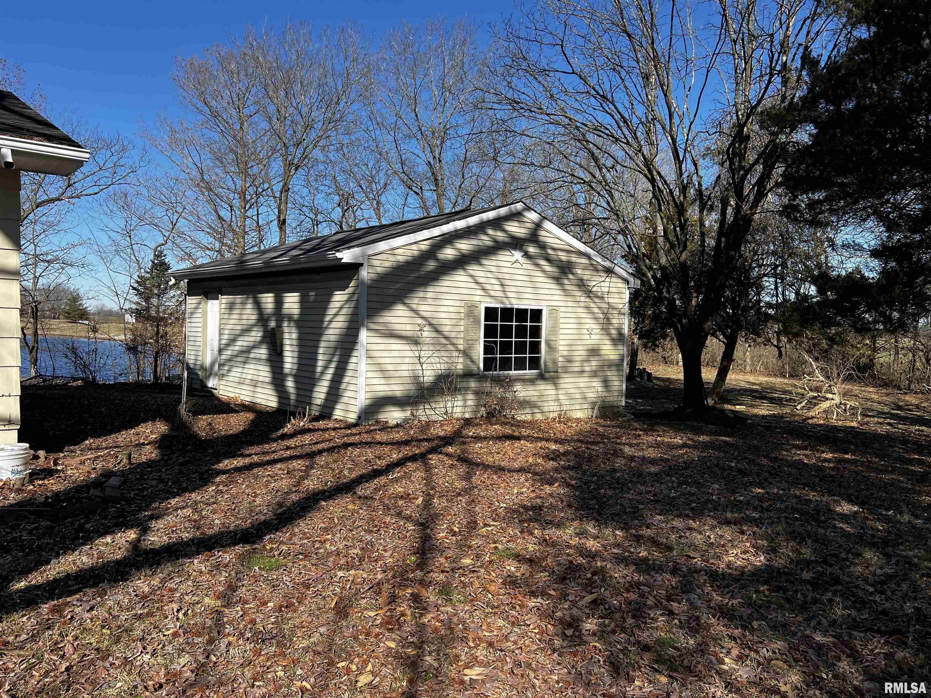 Property Photo:  1 Hickory Road  IL 62263 