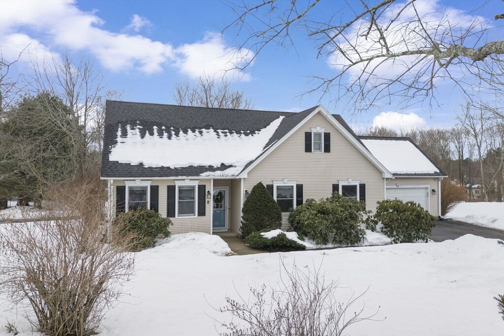 Property Photo:  4 Juniper Wood Dr  MA 01832 