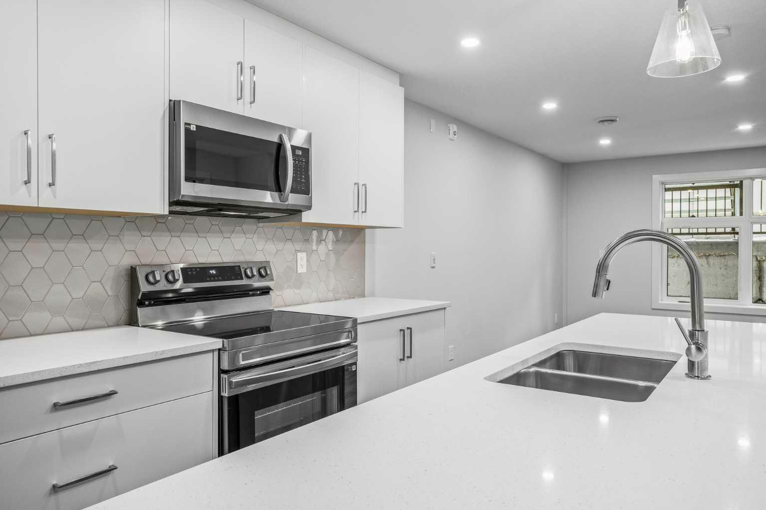 Property Photo:  750 Harvie Heights Road 301  AB T1W 2W2 