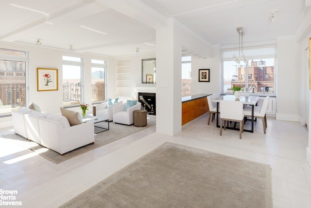 Property Photo: 2 Sutton Place S 19F NY 10022