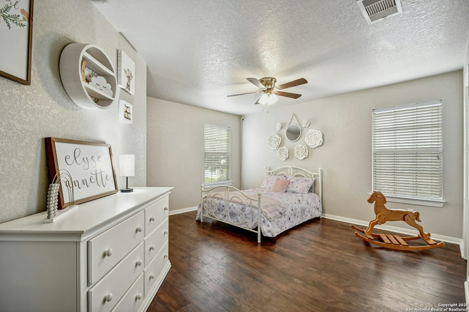 Property Photo:  172 Springtree Pkwy  TX 78108 