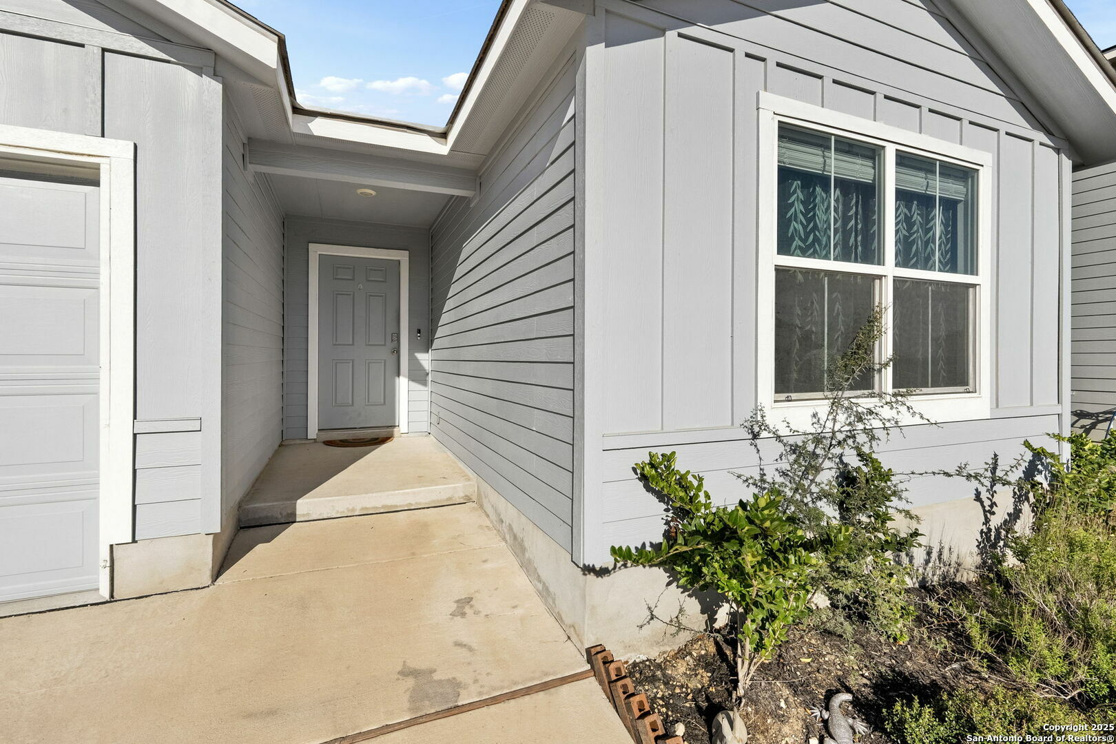 Property Photo: 5826 Kendall Prairie TX 78244