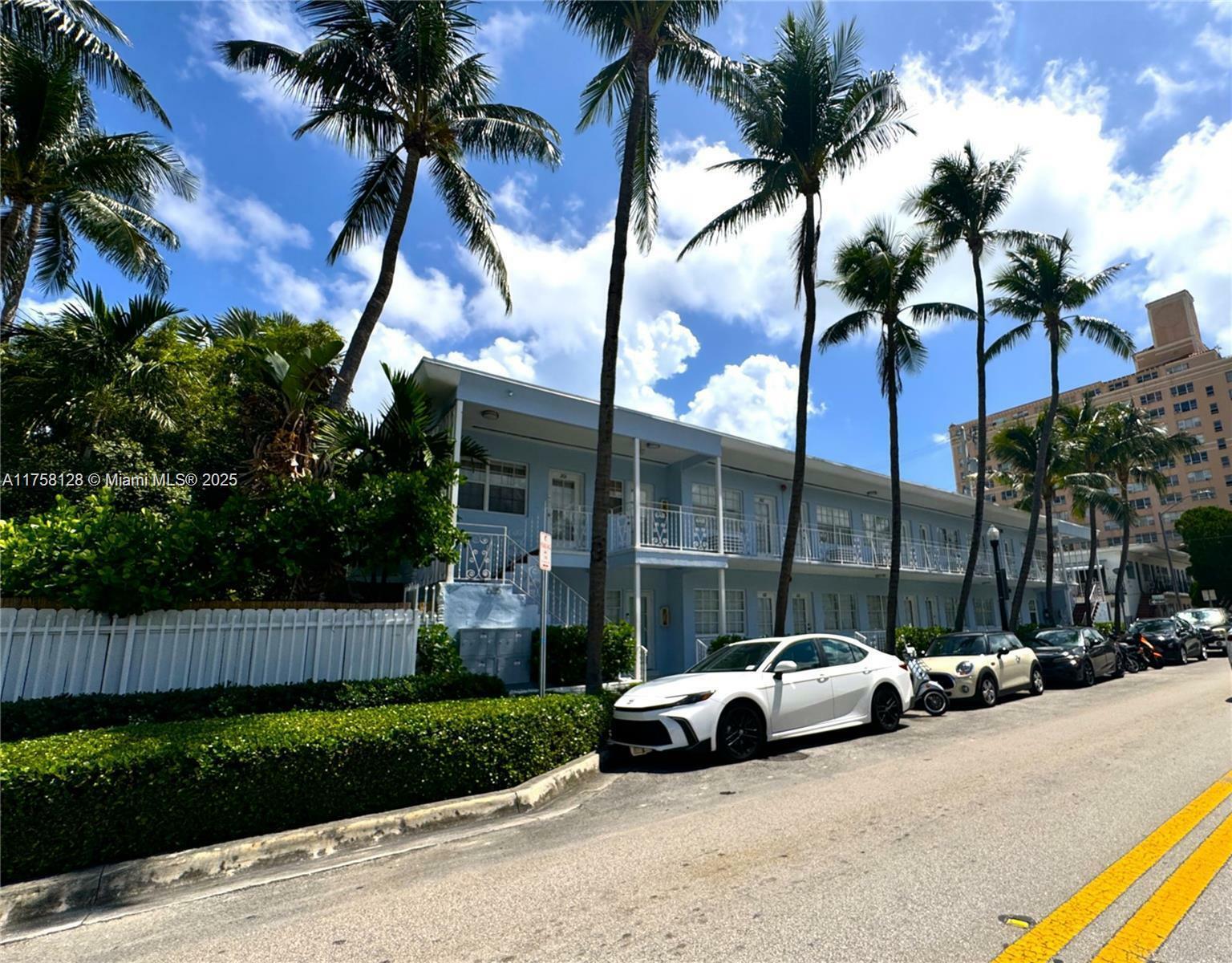 Property Photo: 635 8th 106 FL 33139