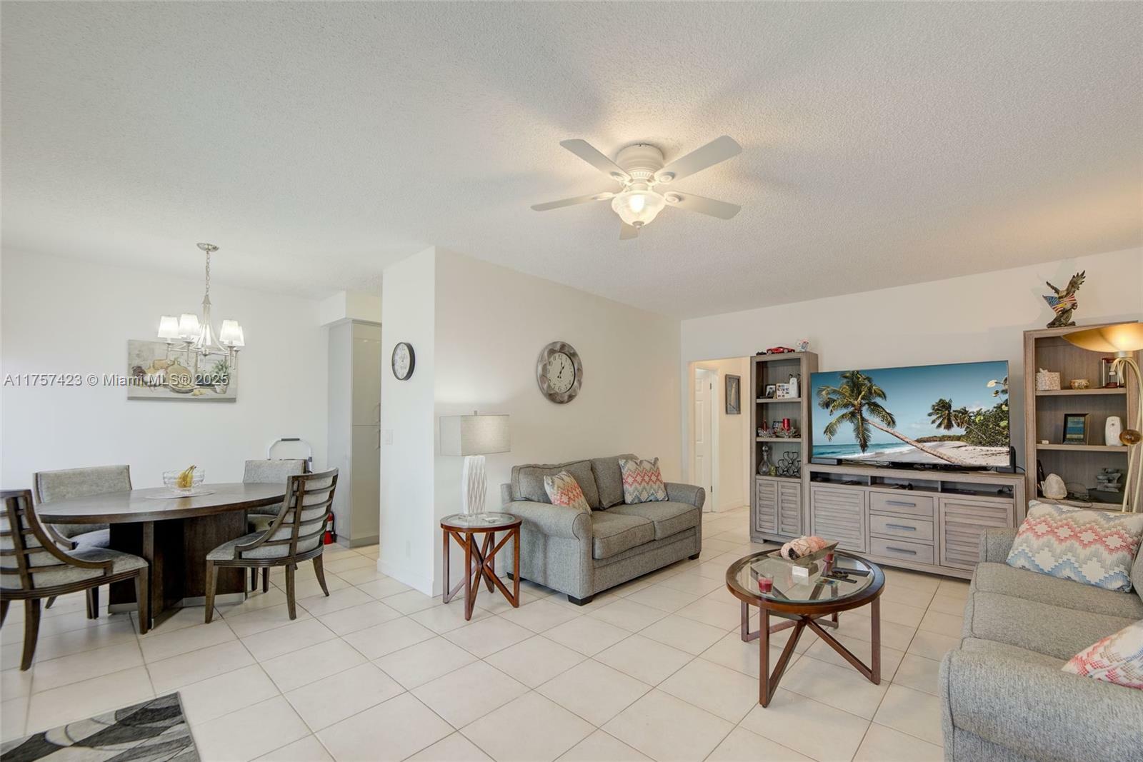 Property Photo:  800 SW 11th Ave 9A  FL 33009 